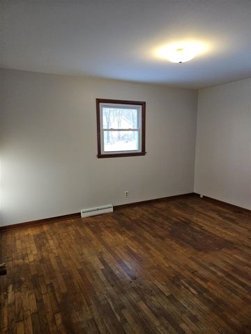 4725 E Sager Road, Hastings, MI 49058