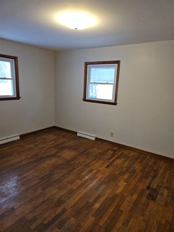 4725 E Sager Road, Hastings, MI 49058