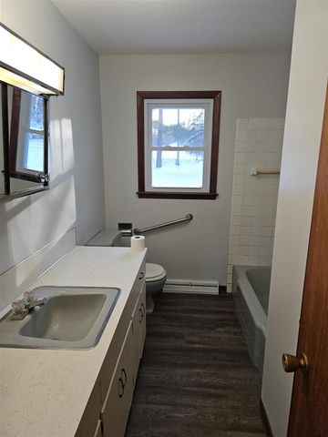 4725 E Sager Road, Hastings, MI 49058