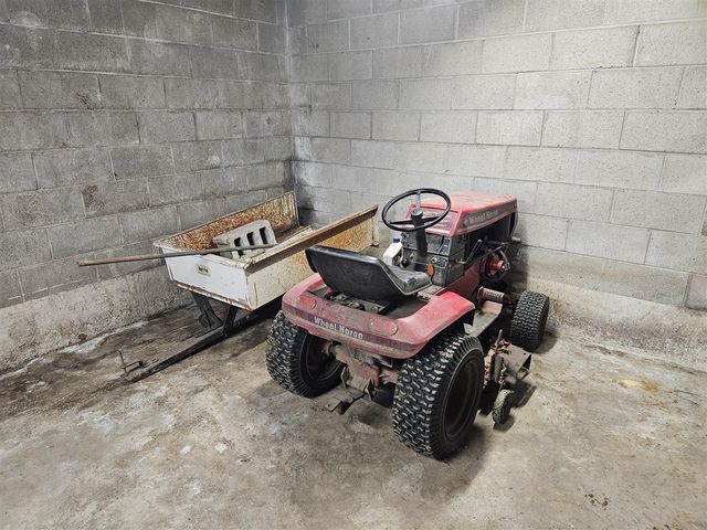 4725 E Sager Road, Hastings, MI 49058