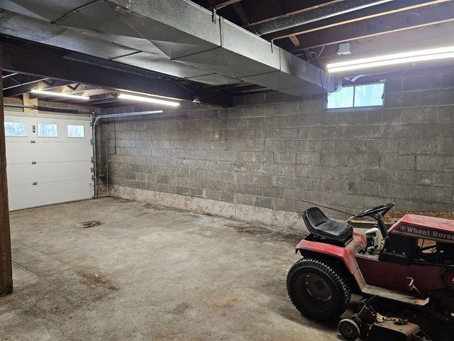 4725 E Sager Road, Hastings, MI 49058