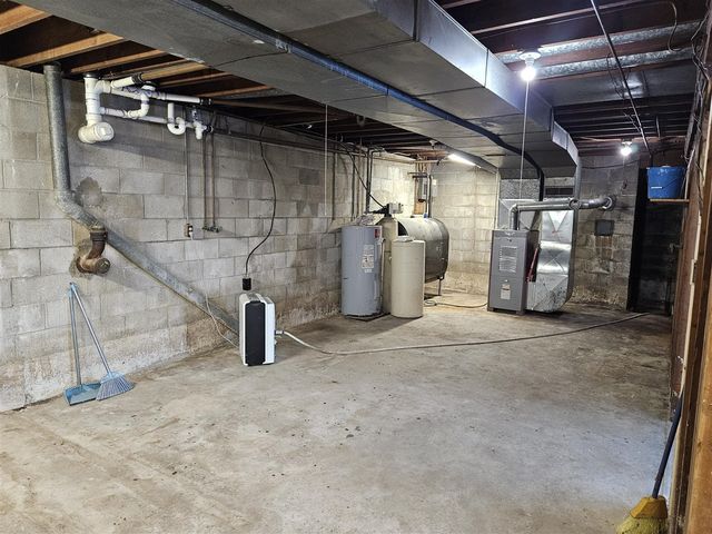 4725 E Sager Road, Hastings, MI 49058