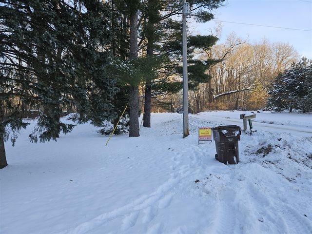 4725 E Sager Road, Hastings, MI 49058