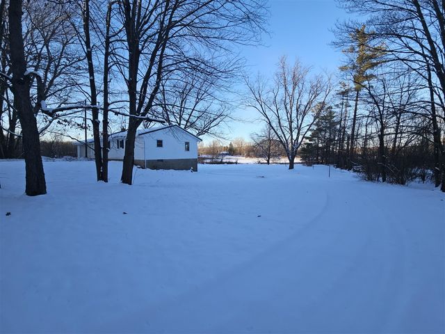 4725 E Sager Road, Hastings, MI 49058