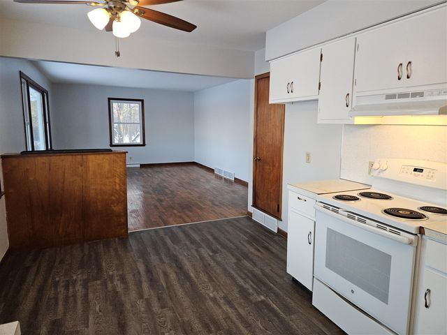 4725 E Sager Road, Hastings, MI 49058