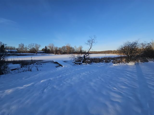 4725 E Sager Road, Hastings, MI 49058