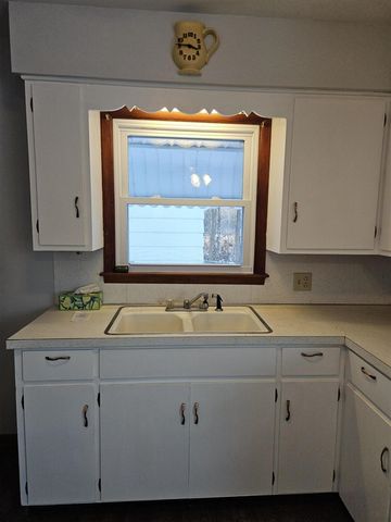 4725 E Sager Road, Hastings, MI 49058