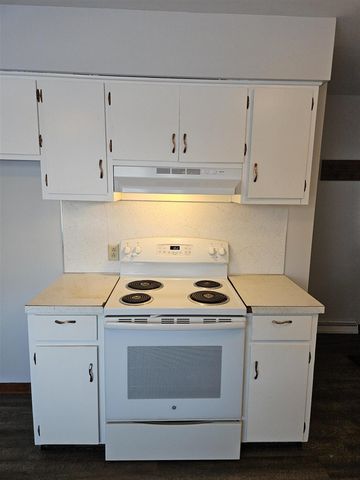 4725 E Sager Road, Hastings, MI 49058