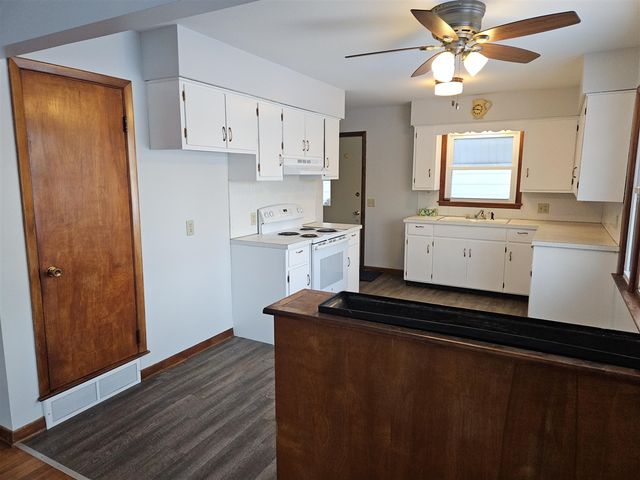 4725 E Sager Road, Hastings, MI 49058