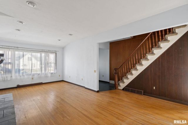 2709 16TH Street, Moline, IL 61265