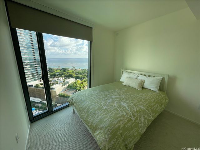 1000 Auahi Street 1906, Honolulu, HI 96814