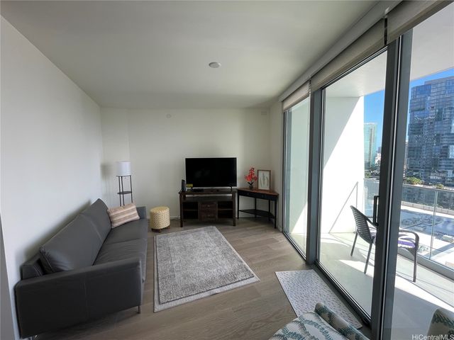 1000 Auahi Street 1906, Honolulu, HI 96814