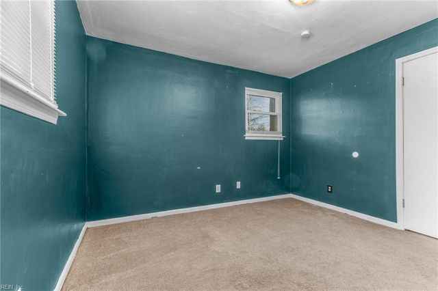 3220 Deer Park DR, Virginia Beach, VA 23452
