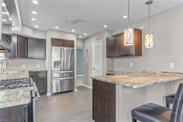 3220 Deer Park DR, Virginia Beach, VA 23452