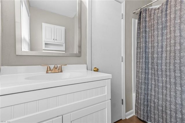 3220 Deer Park DR, Virginia Beach, VA 23452