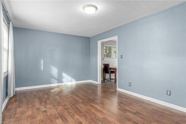 3220 Deer Park DR, Virginia Beach, VA 23452