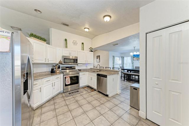 1541 LONG POND DRIVE, Valrico, FL 33594