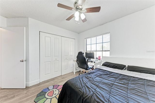 1541 LONG POND DRIVE, Valrico, FL 33594