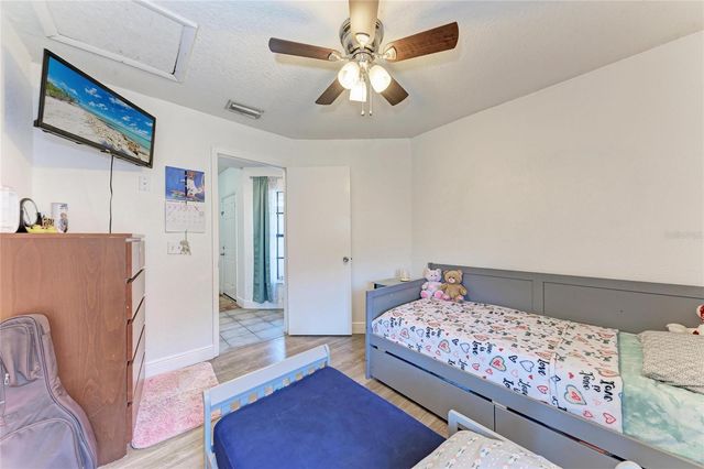 1541 LONG POND DRIVE, Valrico, FL 33594