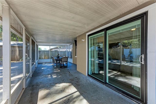 1541 LONG POND DRIVE, Valrico, FL 33594