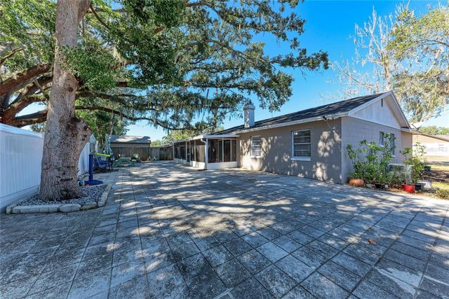 1541 LONG POND DRIVE, Valrico, FL 33594