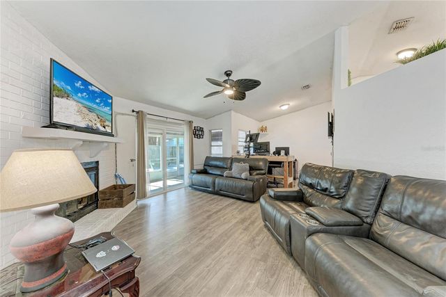 1541 LONG POND DRIVE, Valrico, FL 33594