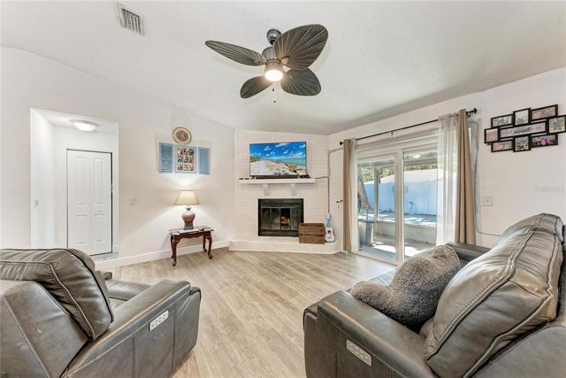 1541 LONG POND DRIVE, Valrico, FL 33594