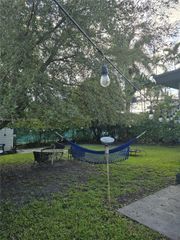 956 NE 80th St, Miami, FL 33138