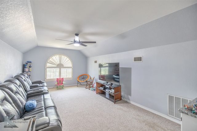 8541 Saddle Creek Road, Abilene, TX 79602