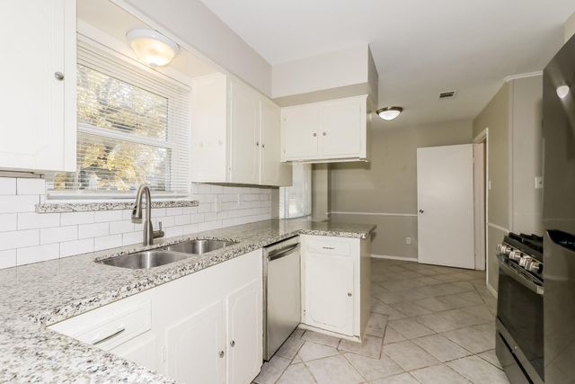 7126 Lugary Drive, Houston, TX 77036