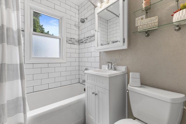 2213 Shoop STREET, Racine, WI 53404