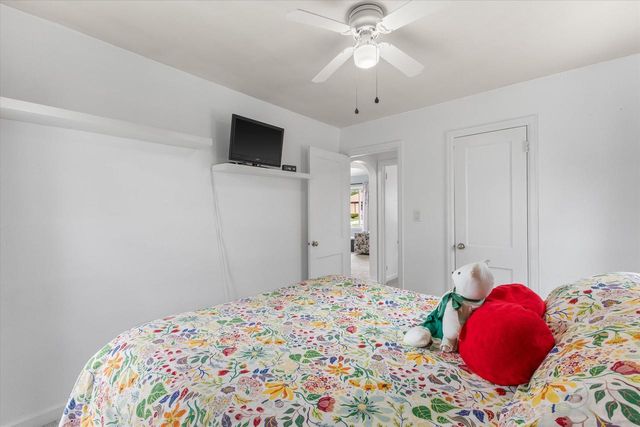 2213 Shoop STREET, Racine, WI 53404