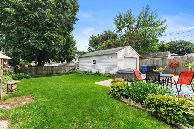 2213 Shoop STREET, Racine, WI 53404