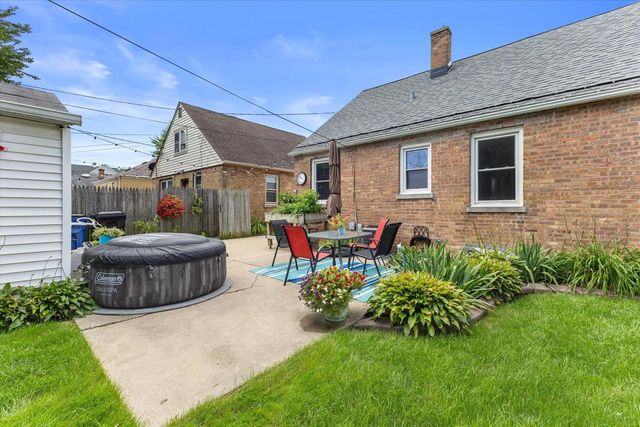 2213 Shoop STREET, Racine, WI 53404