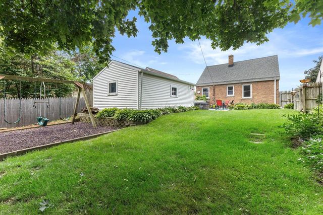 2213 Shoop STREET, Racine, WI 53404