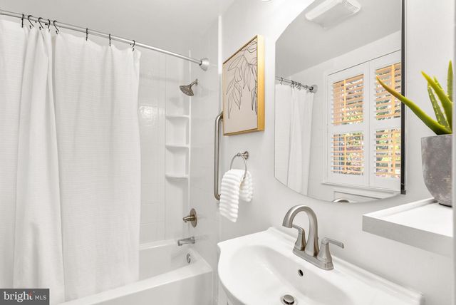 315 HILLMOOR DR, Silver Spring, MD 20901