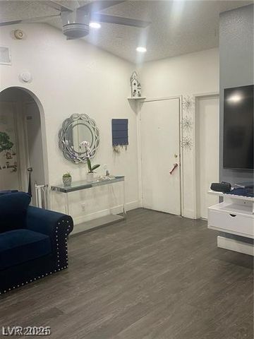 1841 Skywood Way, Las Vegas, NV 89142