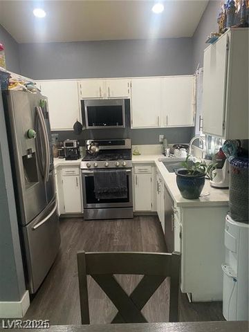 1841 Skywood Way, Las Vegas, NV 89142