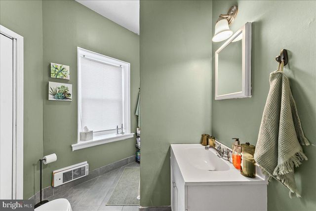 3517 INDIAN QUEEN LN, Philadelphia, PA 19129