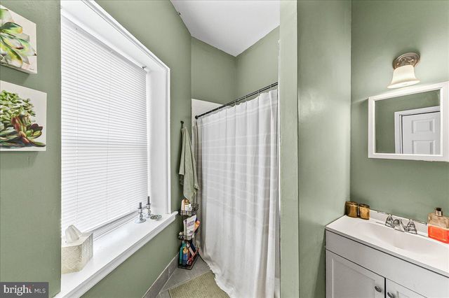 3517 INDIAN QUEEN LN, Philadelphia, PA 19129