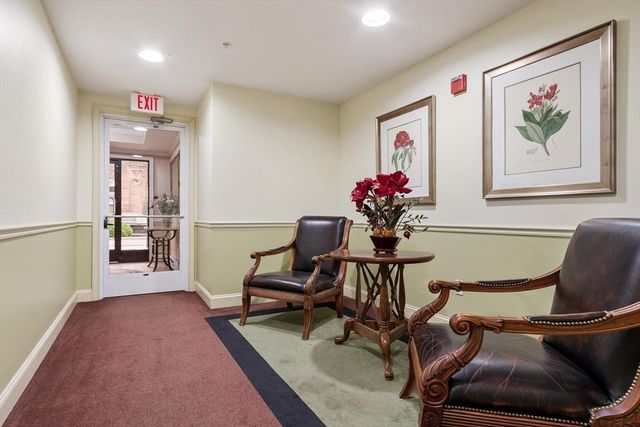 558 E Merrimack St 34, Lowell, MA 01852