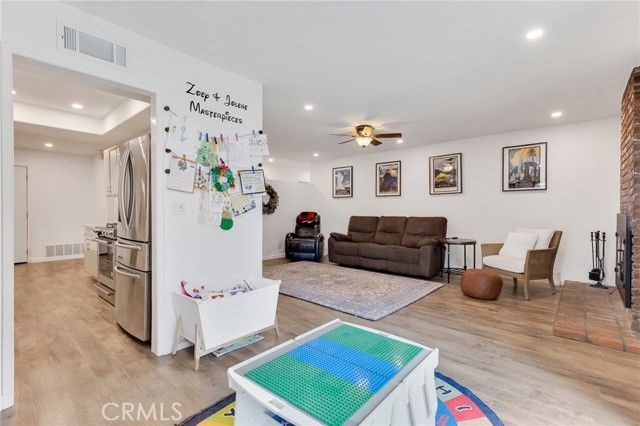 1727 Calle Zocalo, Thousand Oaks, CA 91360