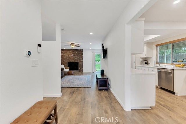 1727 Calle Zocalo, Thousand Oaks, CA 91360