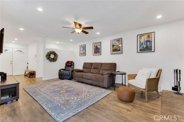 1727 Calle Zocalo, Thousand Oaks, CA 91360