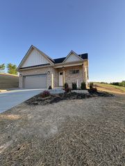 2953 Wixtown Rd, Westmoreland, TN 37186