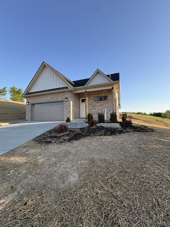 2953 Wixtown Rd, Westmoreland, TN 37186