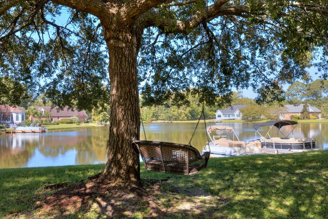 29 Plantation Drive, Manning, SC 29102
