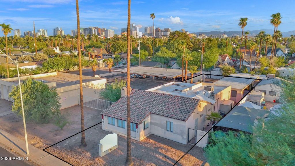 1111 W MCDOWELL Road, Phoenix, AZ 85007 — exterior
