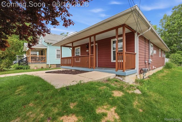 311 Ferry Avenue, Pontiac, MI 48341