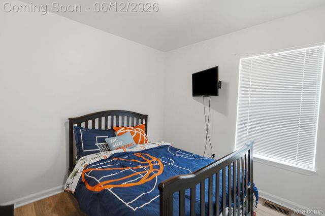 311 Ferry Avenue, Pontiac, MI 48341